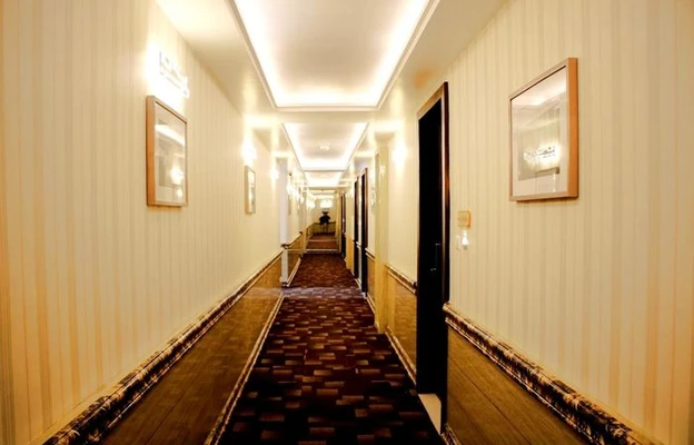 hotels for unmarried couples in pinnacle by 1589 hotels lucknow